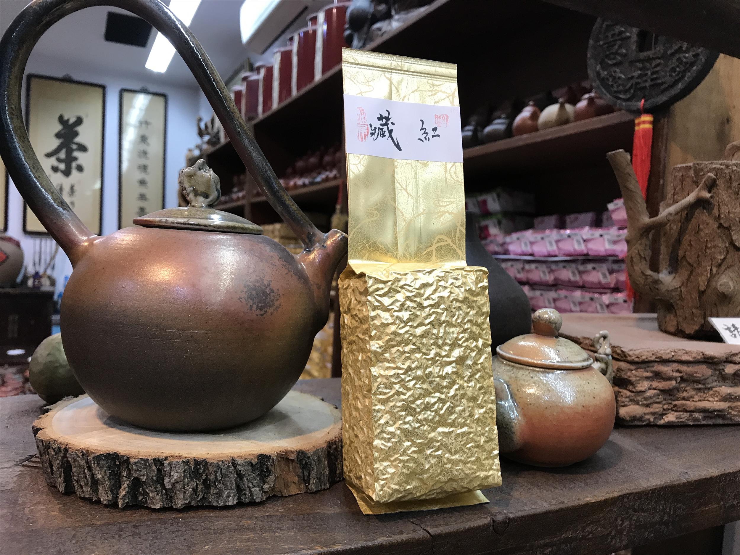 藏紅（紅烏龍茶）